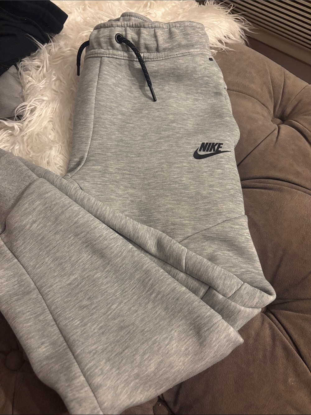 Nike Kids Light Gray Heather Jogger Sweatpants with Black Logo